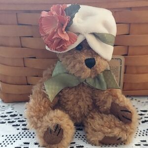 Boyd's "Carmelita" 6" Bear